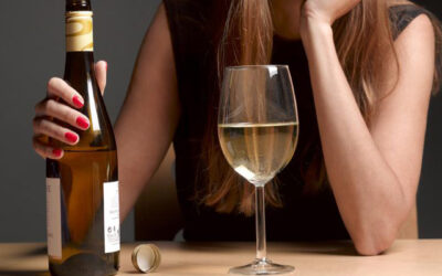Kako alkohol može da uništi našu kosu?